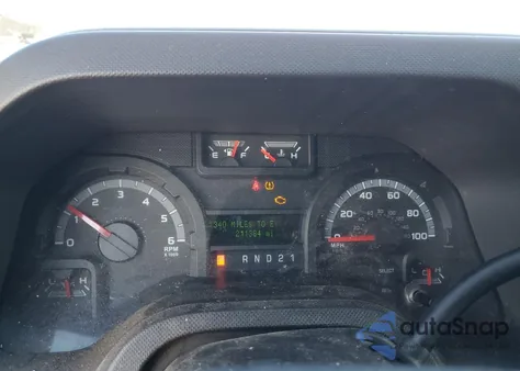 2010 Ford Econoline E350 Super Duty Wagon из США, поврежденный, VIN 1FBSS3BL5ADA54615